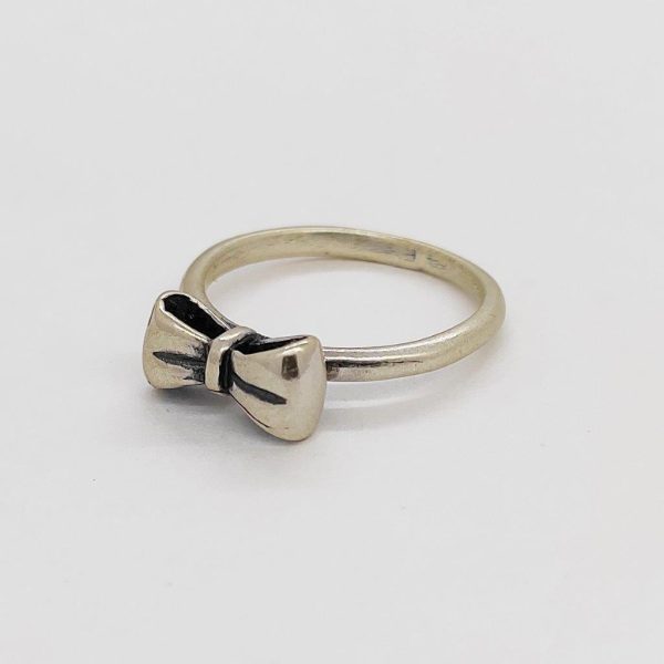Bow Ring