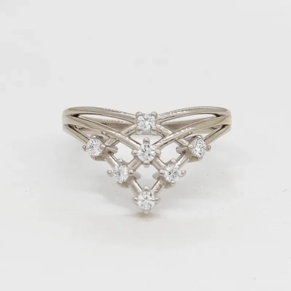 Tiara Ring
